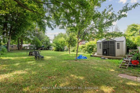 Photo 23 at 4423 Lawrence Avenue E, West Hill, Toronto