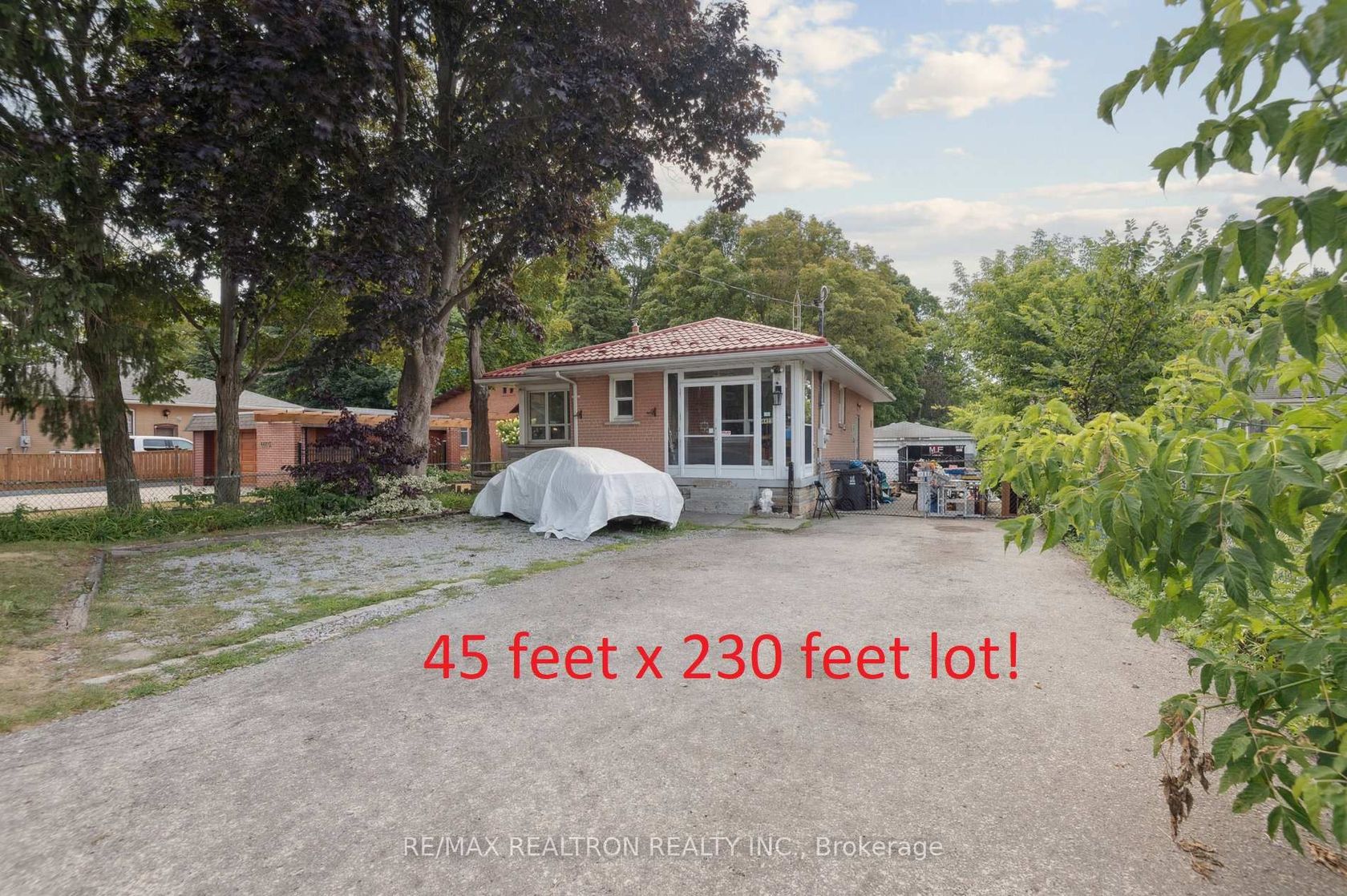 4423 Lawrence Avenue E, West Hill, Toronto 