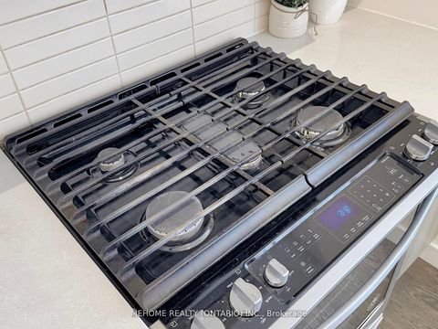 Photo 4 at 702 - 2A Church Street, Waterfront Communities C8, Toronto