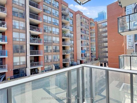 Photo 27 at 702 - 2A Church Street, Waterfront Communities C8, Toronto