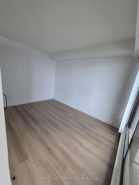 Photo 4 at 1305 - 65 Harbour Square, Waterfront Communities C1, Toronto Photo 4 at 1305 - 65 Harbour Square, Waterfront Communities C1, Toronto