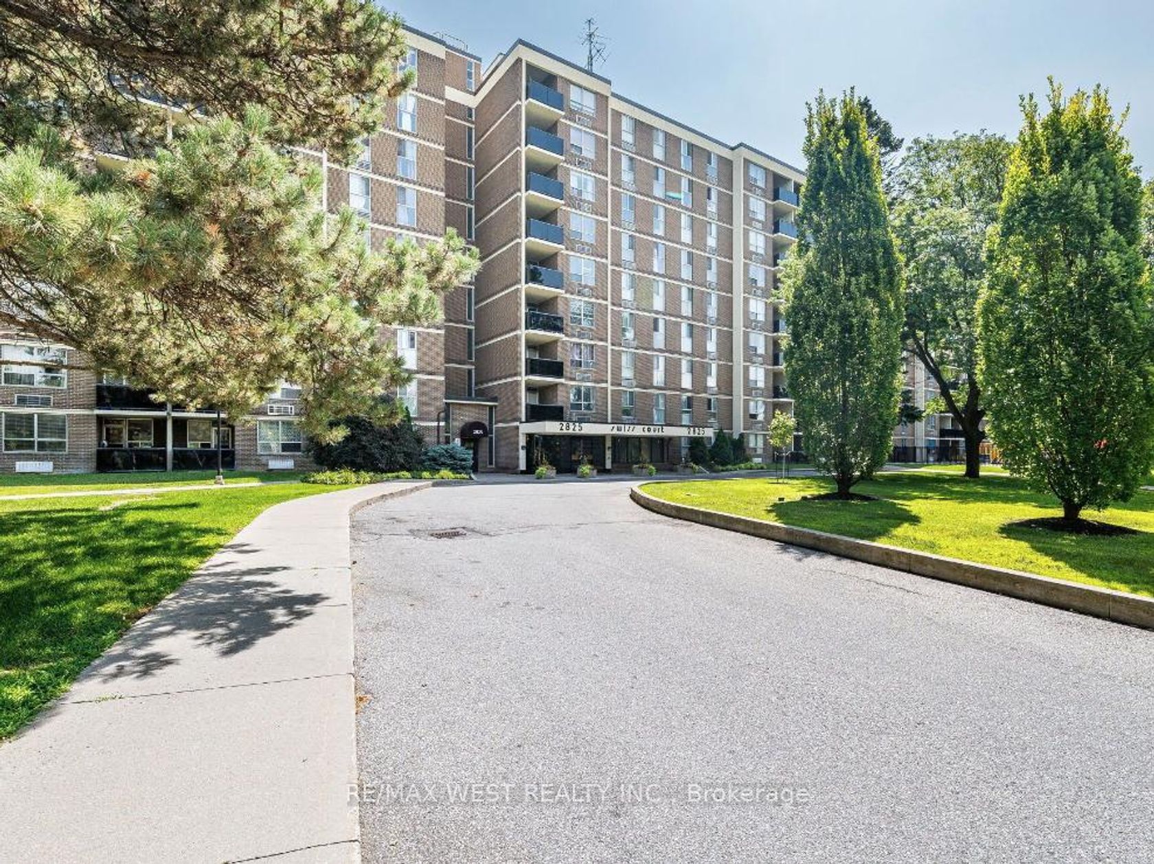 102 - 2825 Islington Avenue, Humber Summit, Toronto 