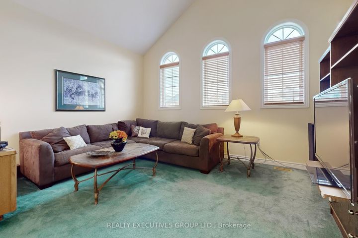 Photo 20 at 32 Shadow Falls Drive, Jefferson, Richmond Hill