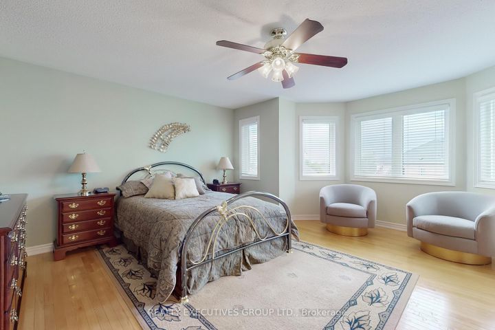 Photo 21 at 32 Shadow Falls Drive, Jefferson, Richmond Hill