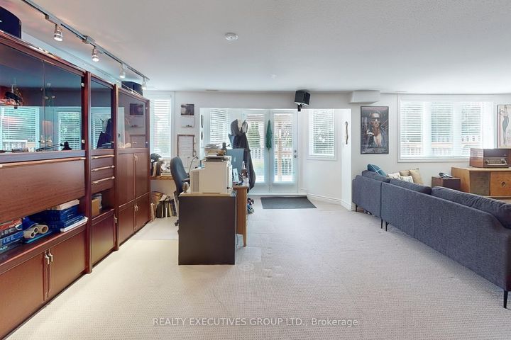 Photo 37 at 32 Shadow Falls Drive, Jefferson, Richmond Hill