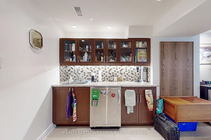 Photo 38 at 32 Shadow Falls Drive, Jefferson, Richmond Hill