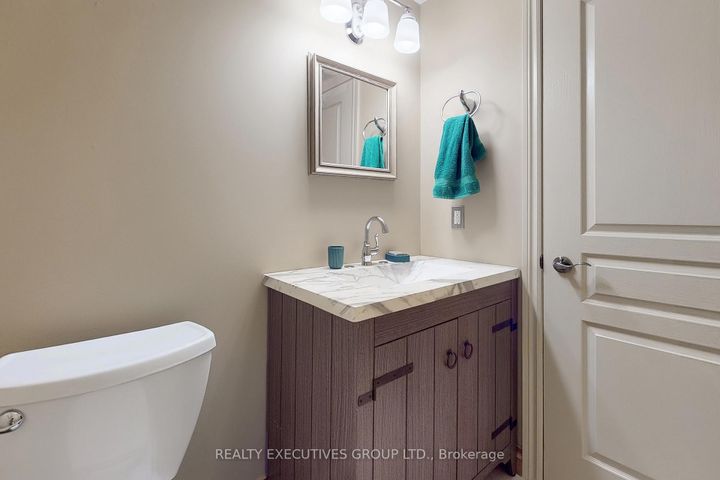 Photo 39 at 32 Shadow Falls Drive, Jefferson, Richmond Hill