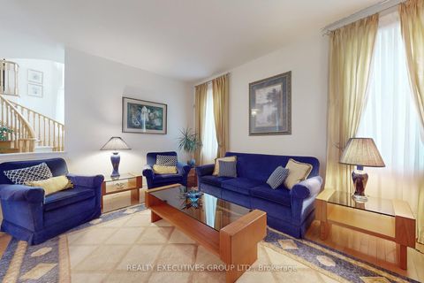 Photo 6 at 32 Shadow Falls Drive, Jefferson, Richmond Hill