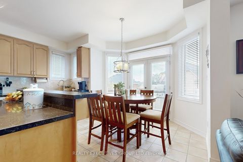 Photo 14 at 32 Shadow Falls Drive, Jefferson, Richmond Hill