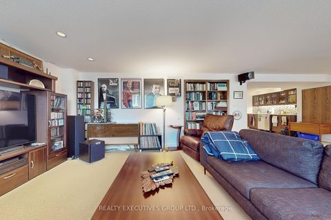 Photo 43 at 32 Shadow Falls Drive, Jefferson, Richmond Hill