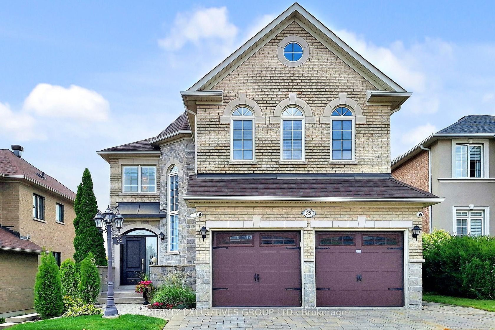 32 Shadow Falls Drive, Jefferson, Richmond Hill 