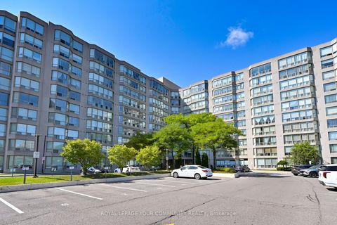 Photo 2 at 205 - 309 Major Mackenzie Drive, Harding, Richmond Hill