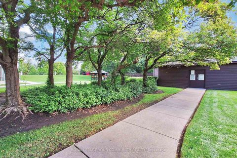 Photo 23 at 205 - 309 Major Mackenzie Drive, Harding, Richmond Hill