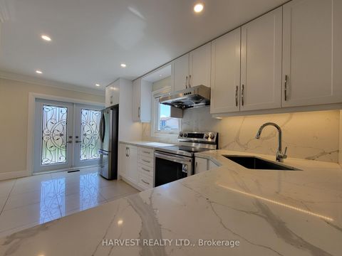 Photo 6 at 33 Oakhaven Drive, Milliken, Toronto