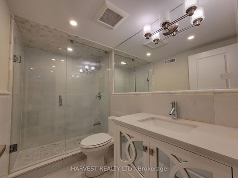 Photo 13 at 33 Oakhaven Drive, Milliken, Toronto
