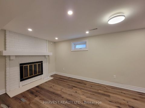Photo 18 at 33 Oakhaven Drive, Milliken, Toronto