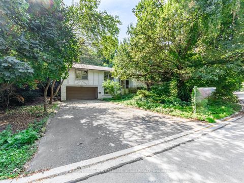Photo 1 at 15 York Valley Crescent, York Mills, Toronto