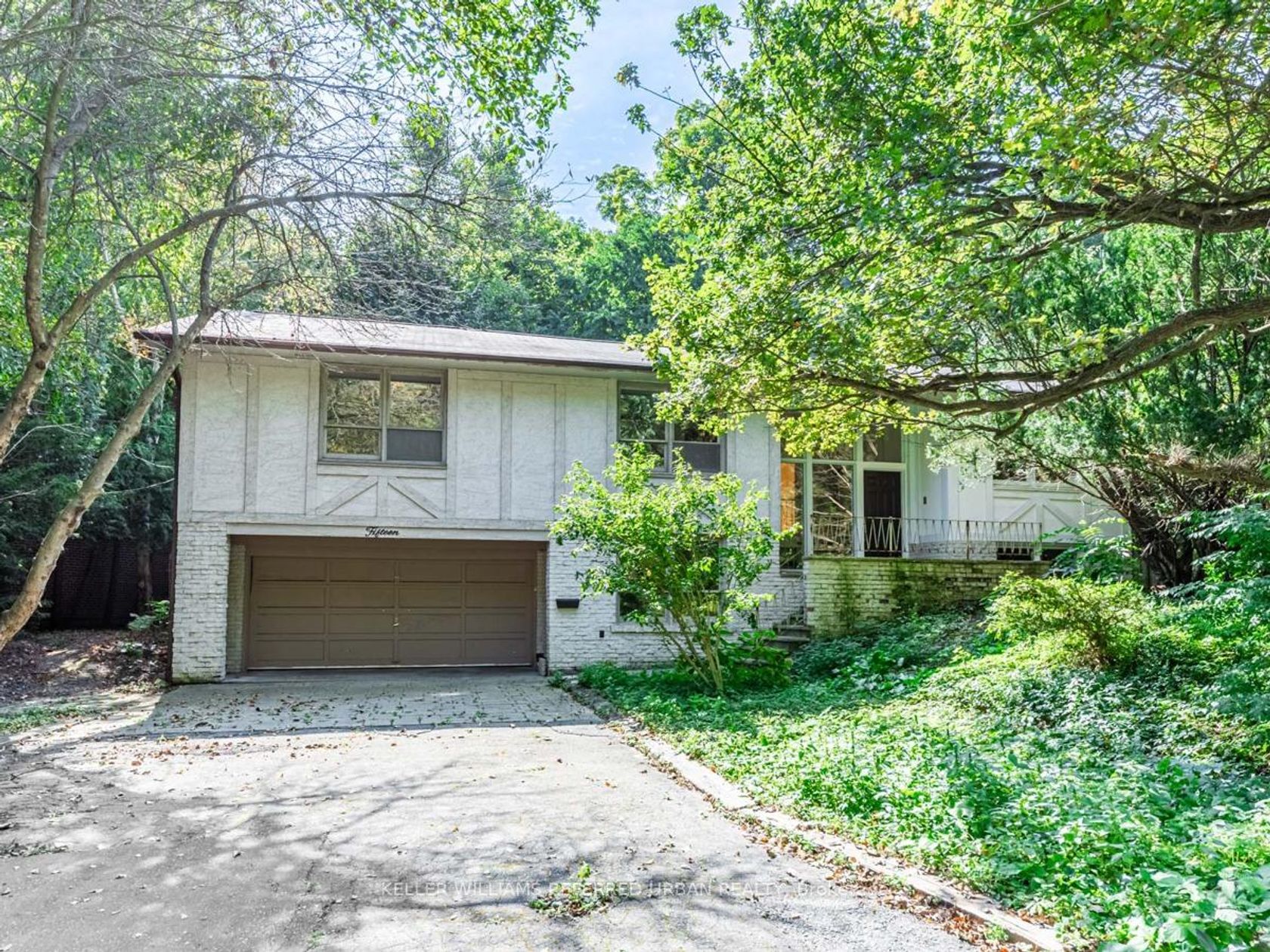 15 York Valley Crescent, York Mills, Toronto 