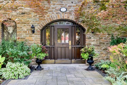 Photo 3 at 304 - 71 Old Mill Road, Kingsway South, Toronto