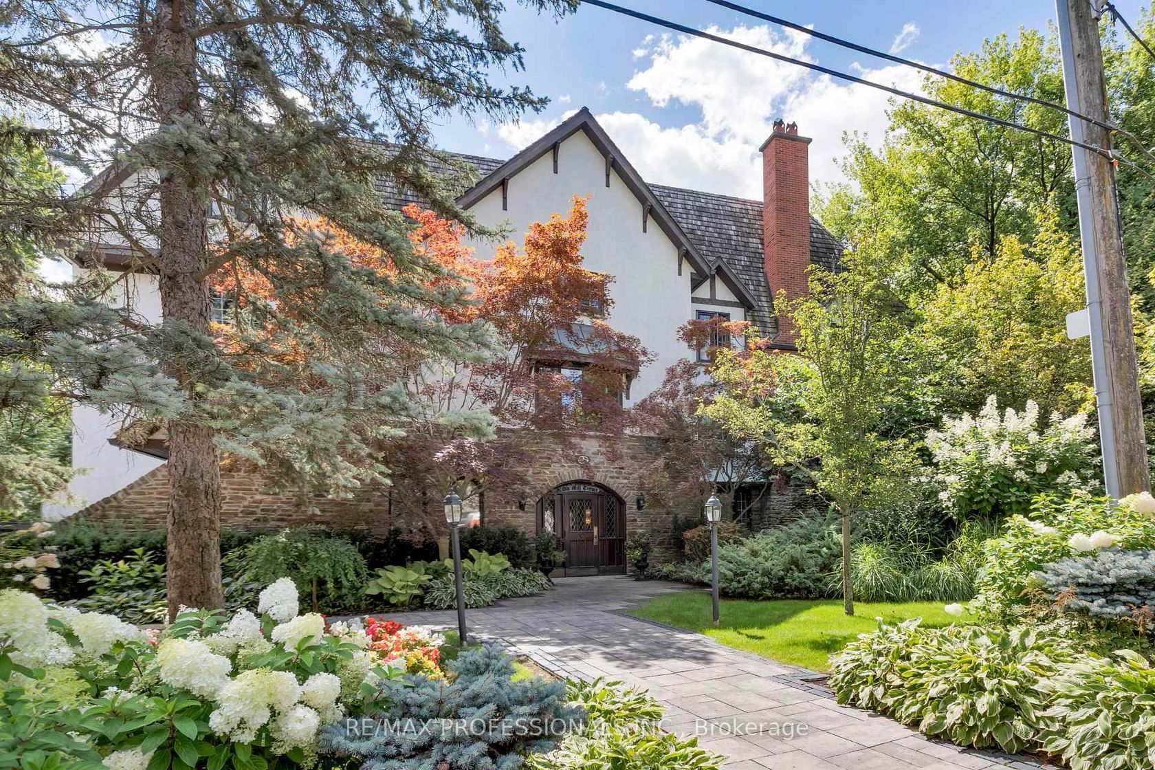 304 - 71 Old Mill Road, Kingsway South, Toronto 