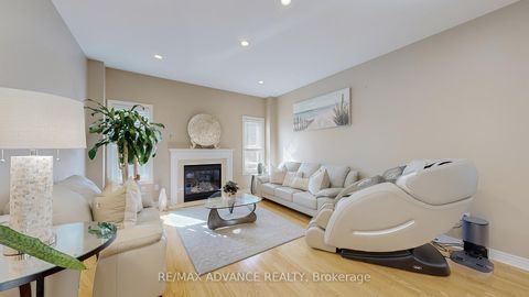 Photo 3 at 151 Laramie Crescent, Patterson, Vaughan