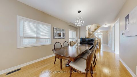 Photo 7 at 151 Laramie Crescent, Patterson, Vaughan