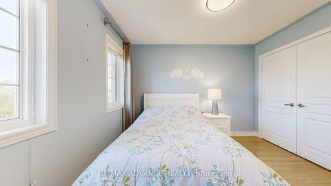 Photo 23 at 151 Laramie Crescent, Patterson, Vaughan