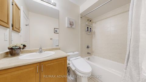 Photo 26 at 151 Laramie Crescent, Patterson, Vaughan