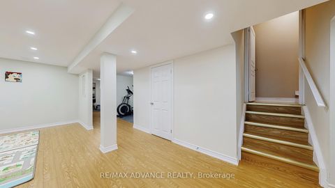 Photo 28 at 151 Laramie Crescent, Patterson, Vaughan