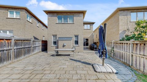 Photo 35 at 151 Laramie Crescent, Patterson, Vaughan
