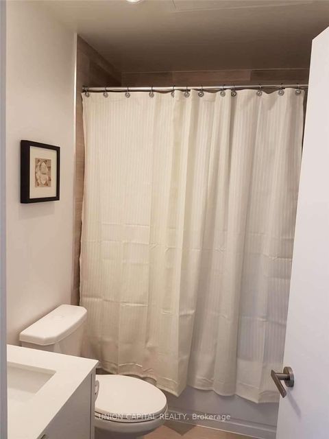 Photo 5 at 7002 - 88 Harbour Street, Waterfront Communities C1, Toronto