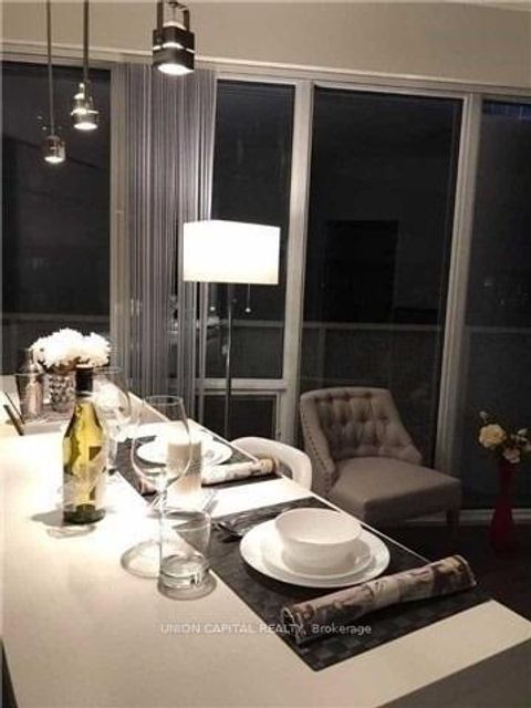 Photo 7 at 7002 - 88 Harbour Street, Waterfront Communities C1, Toronto