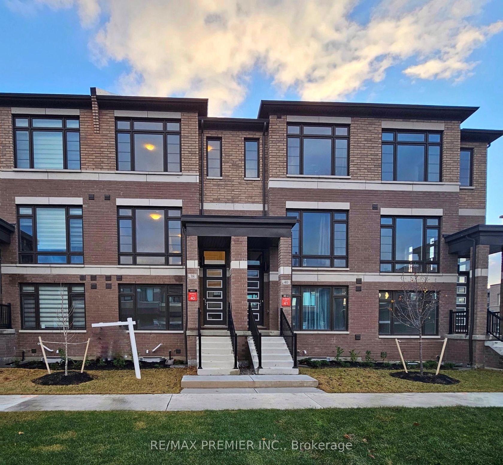 38 Cherry Hill Lane, Painswick South, Barrie photo number 2