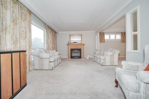 Photo 1 at 208 Park Home Avenue, Willowdale West, Toronto
