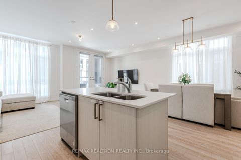 Photo 4 at 41 Chiffon Street, Steeles West Industrial, Vaughan