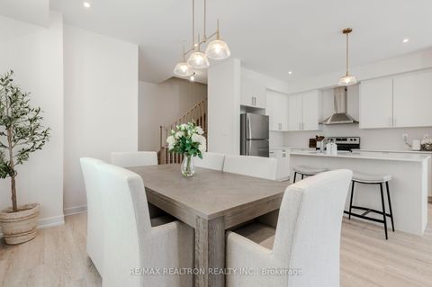 Photo 9 at 41 Chiffon Street, Steeles West Industrial, Vaughan