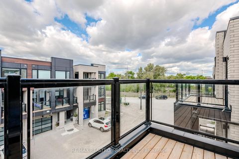 Photo 16 at 41 Chiffon Street, Steeles West Industrial, Vaughan