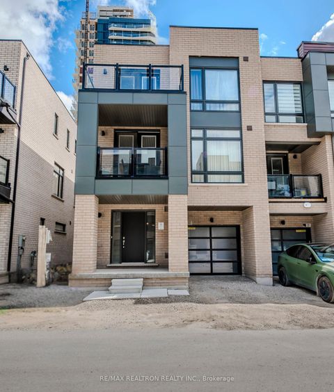 Photo 21 at 41 Chiffon Street, Steeles West Industrial, Vaughan