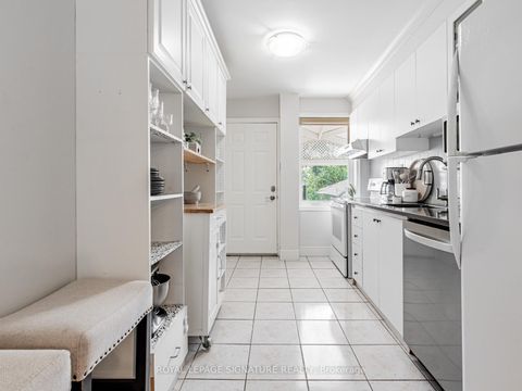 Photo 8 at 412 Maybank Avenue, Junction Area, Toronto