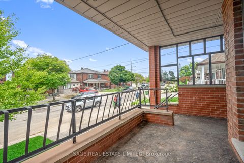 Photo 4 at 25 Chamberlain Avenue, Belgravia, Toronto
