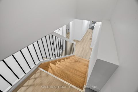 Photo 24 at 25 Chamberlain Avenue, Belgravia, Toronto