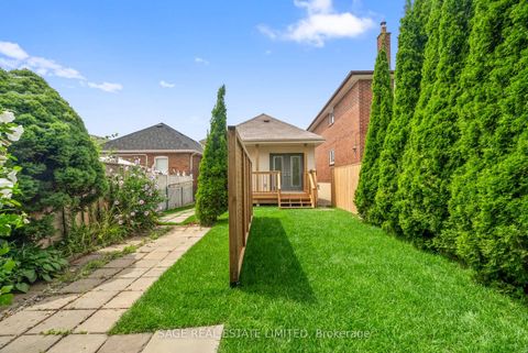 Photo 46 at 25 Chamberlain Avenue, Belgravia, Toronto