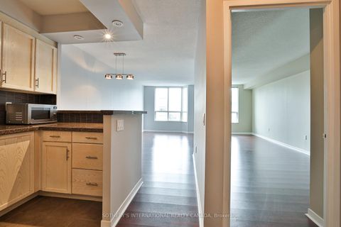 Photo 2 at 704 - 284 Bloor Street W, Annex, Toronto