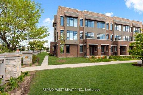 Photo 1 at 147 Salterton Circle, Rural Vaughan, Vaughan
