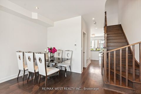Photo 12 at 147 Salterton Circle, Rural Vaughan, Vaughan