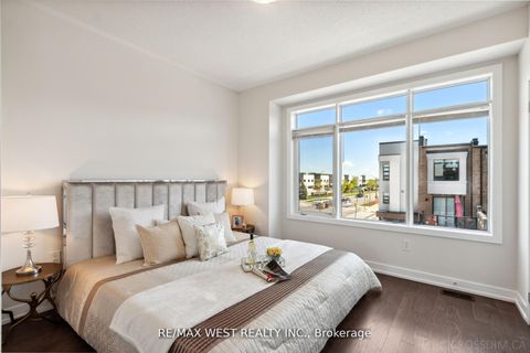 Photo 13 at 147 Salterton Circle, Rural Vaughan, Vaughan