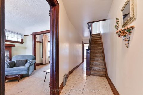 Photo 4 at 418 Sammon Avenue, East York, Toronto