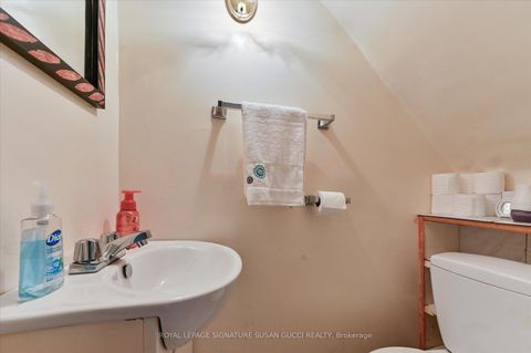 Photo 13 at 418 Sammon Avenue, East York, Toronto