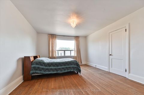 Photo 17 at 418 Sammon Avenue, East York, Toronto