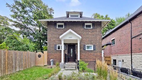 Photo 1 at 107 Lawrence Crescent, Lawrence Park South, Toronto